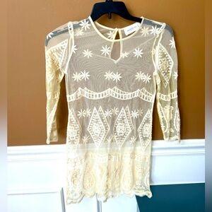 ABERCROMBIE & FITCH women’s Sheer Embroidered Long Sleeve Mini Dress Size XS